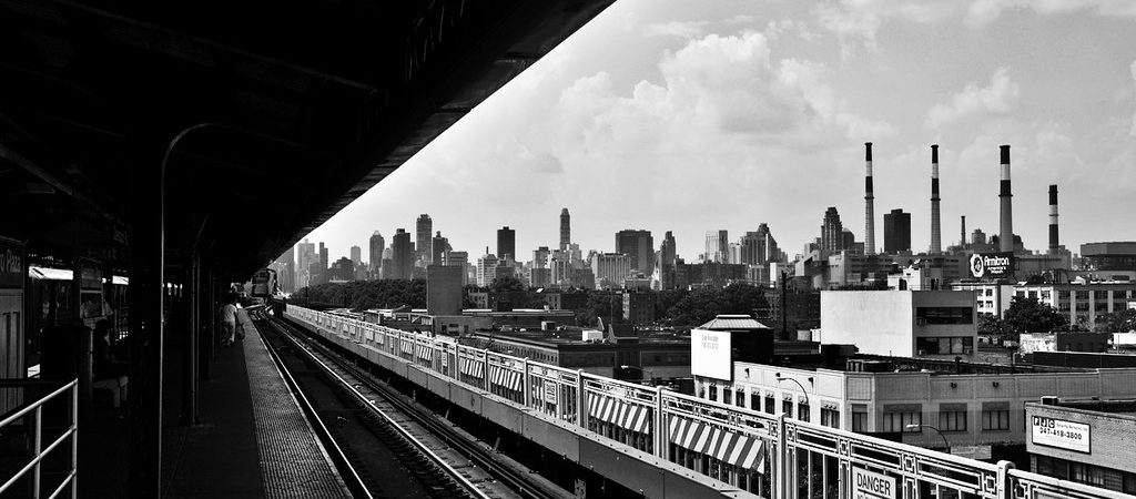 queens train